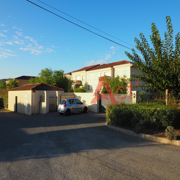 Offres de vente Garage Les Arcs-sur-Argens 83320